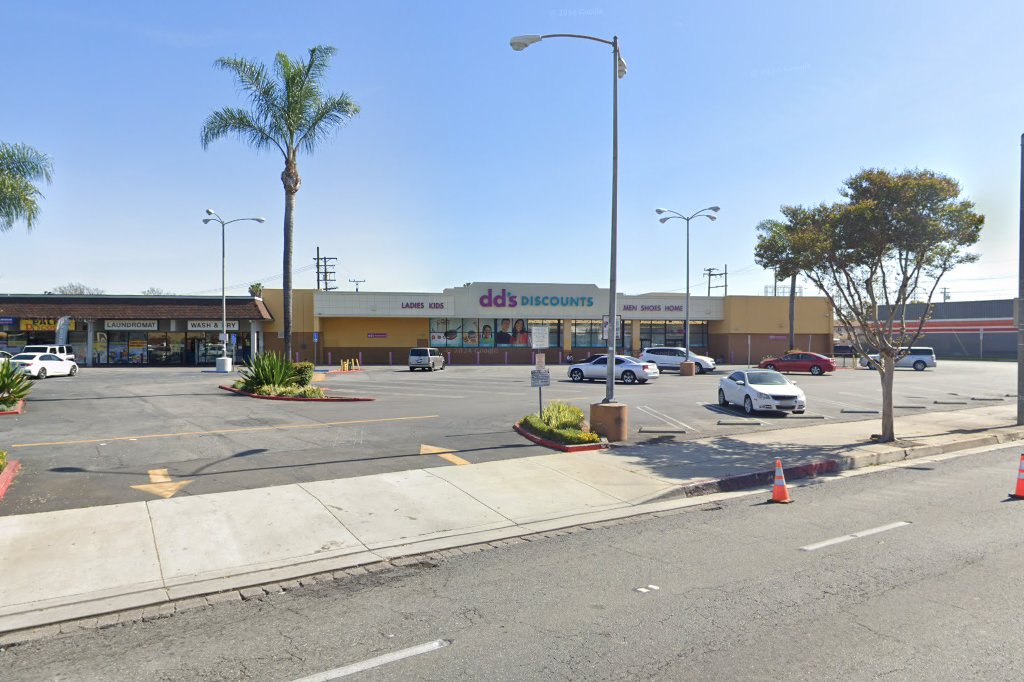 El Tapatio Market Pharmacy