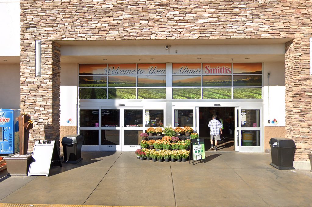 Smiths Pharmacy