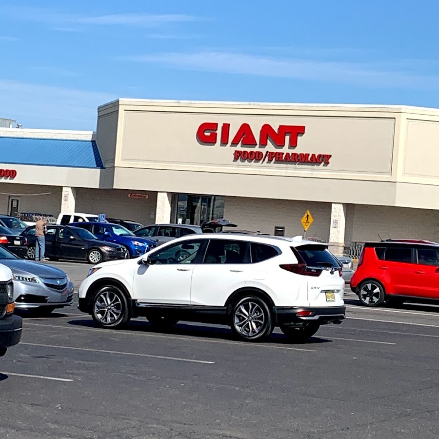 Giant Pharmacy