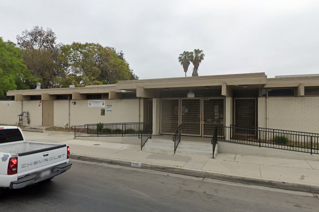 Leon H. Washington Park Community Center