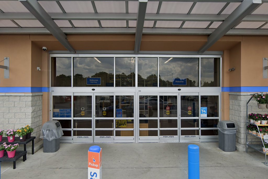 Walmart - Gladstone Store #1120